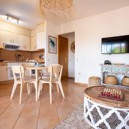 Alma Ventura House - Majanicho