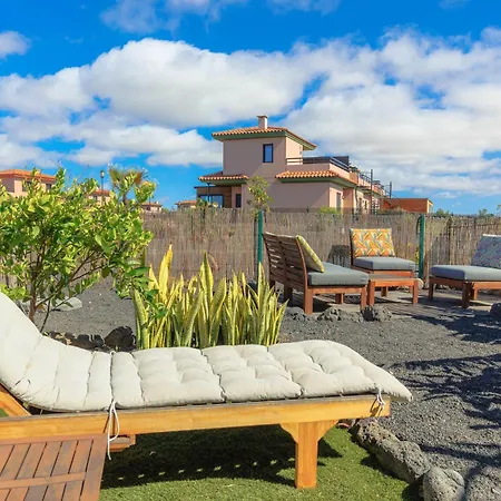 Alma Ventura House - *